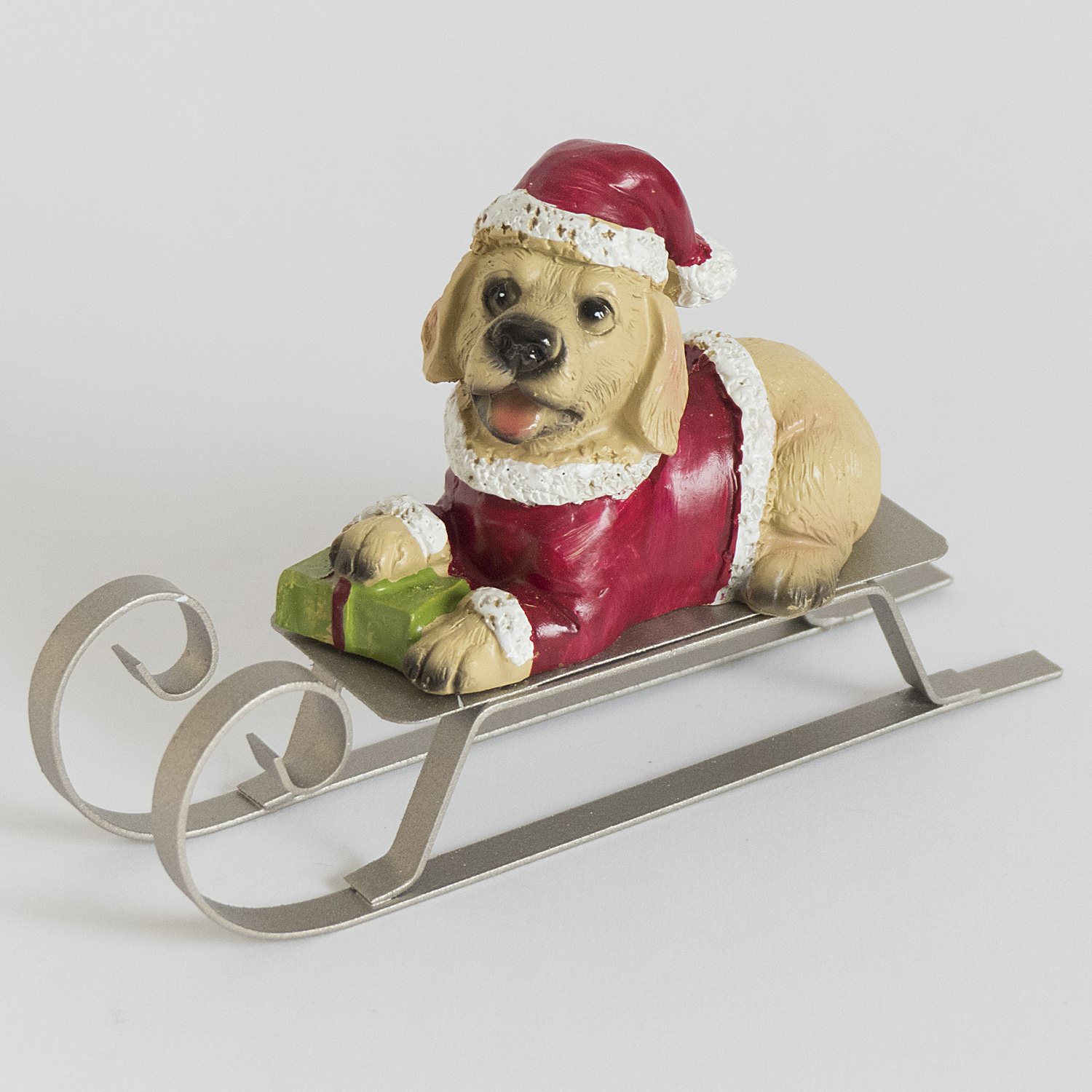 Vianočná dekorácia  Labrador na saniach