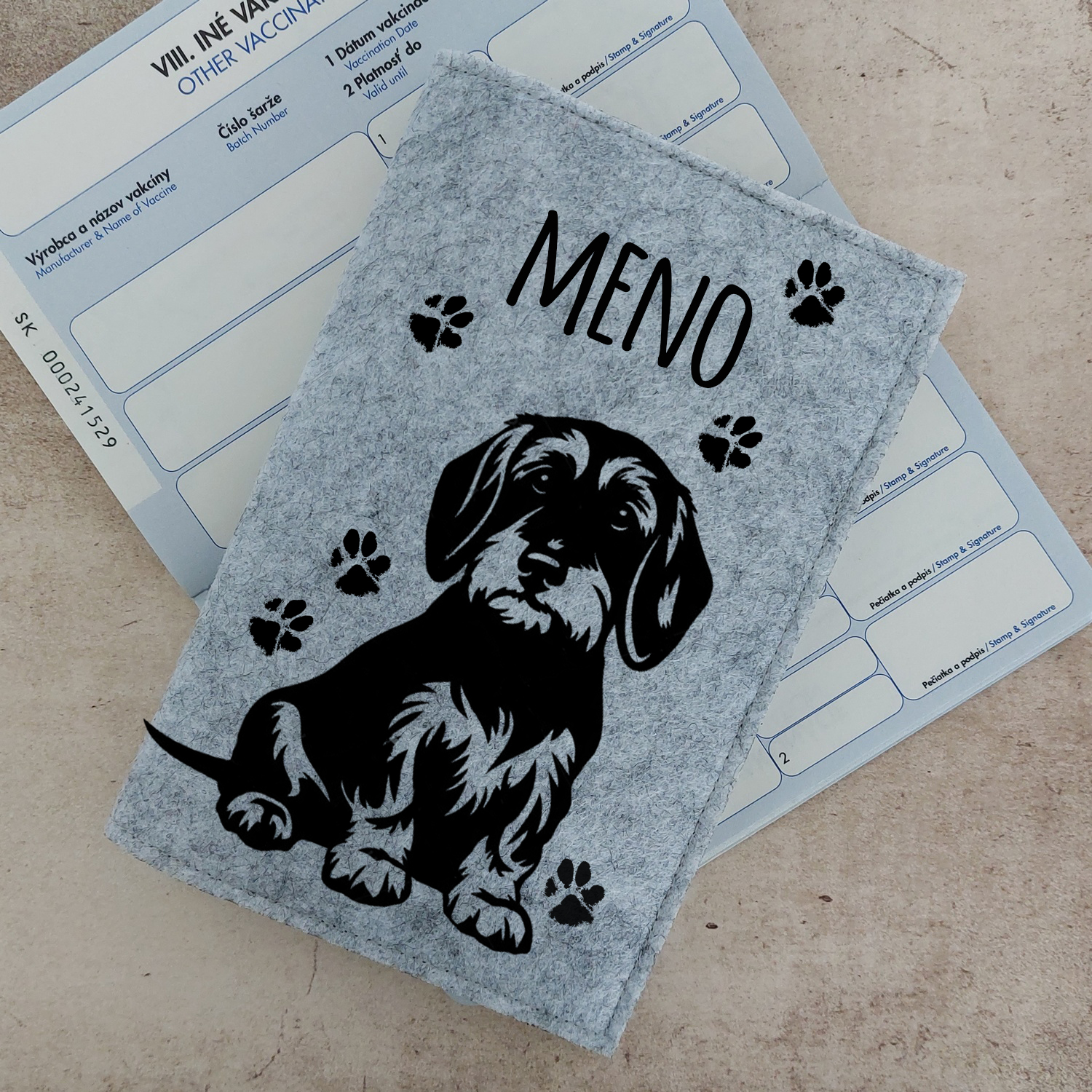 Obal na očkovací preukaz Jazvečík hrubosrstý